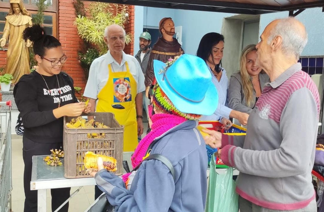Napoliana en banco de alimentos